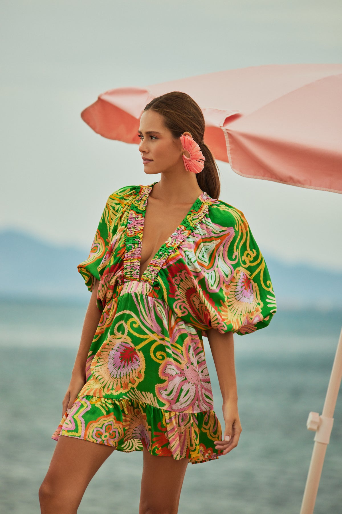 Sundress.fr - Breezy, shiny and bold silhouettes !
